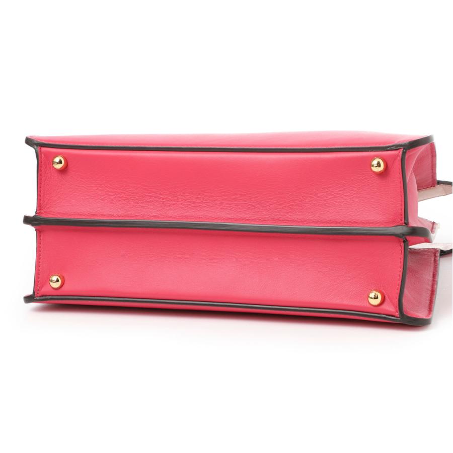 FENDI フェンディ ハンドバッグ PEEKABOO ピーカブー ISEEU FENDI フェンディ ハンドバッグ PEEKABOO ピーカブー ISEEU