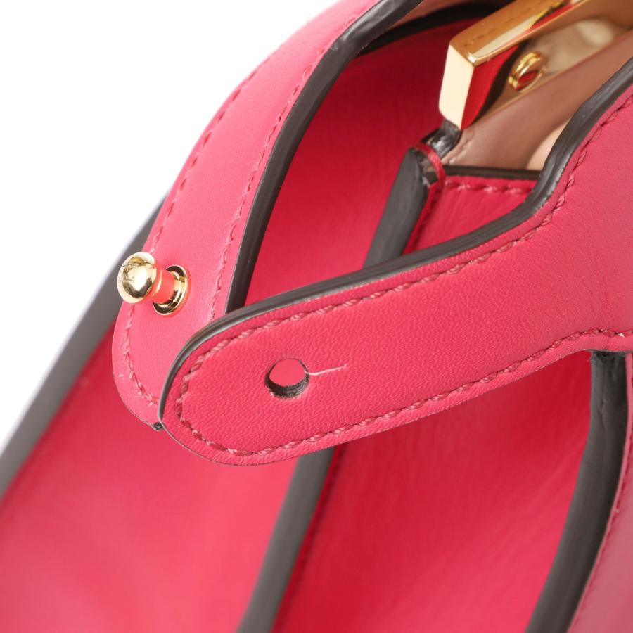 FENDI フェンディ ハンドバッグ PEEKABOO ピーカブー ISEEU FENDI フェンディ ハンドバッグ PEEKABOO ピーカブー ISEEU