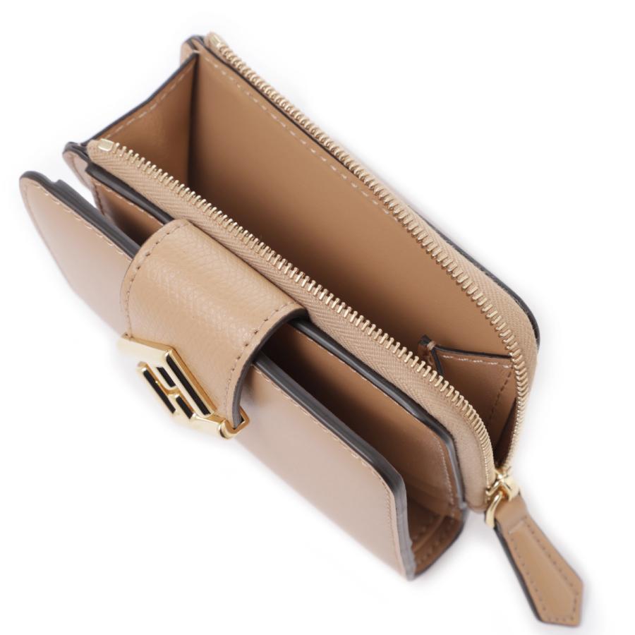 FENDI（フェンディ） FENDI 2つ折り財布 小銭入れ付き FF DIAMOND