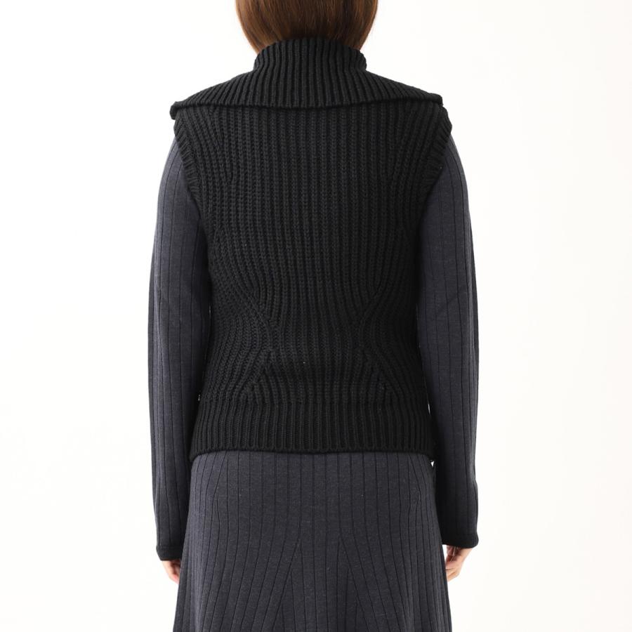 MONCLER（モンクレール） ダウン切り替え ベスト ジレ ブラック