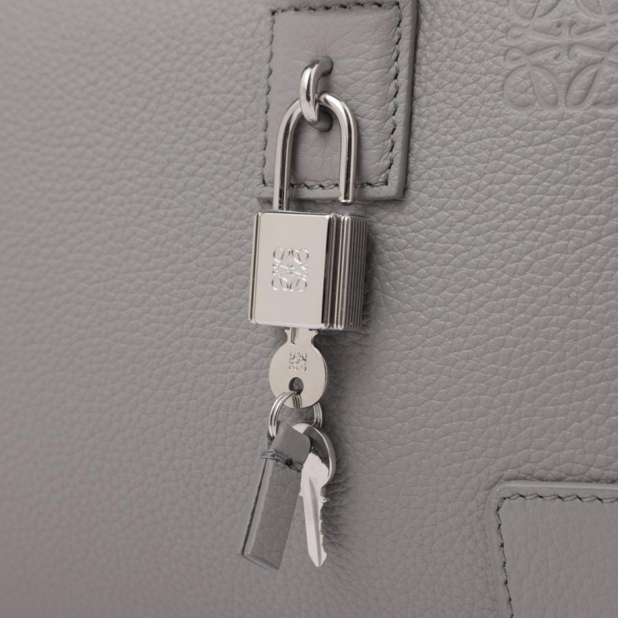 LOEWE（ロエベ） ハンドバッグ 2WAY AMAZONA 23 ショルダーバッグ