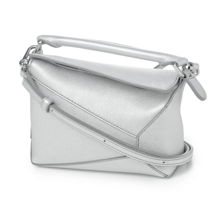 LOEWE(ロエベ) ショルダーバッグ マイア シルバー レザー LOEWE（ロエベ） ハンドバッグ 3WAY PUZZLE EDGE MINI BAG ショルダー