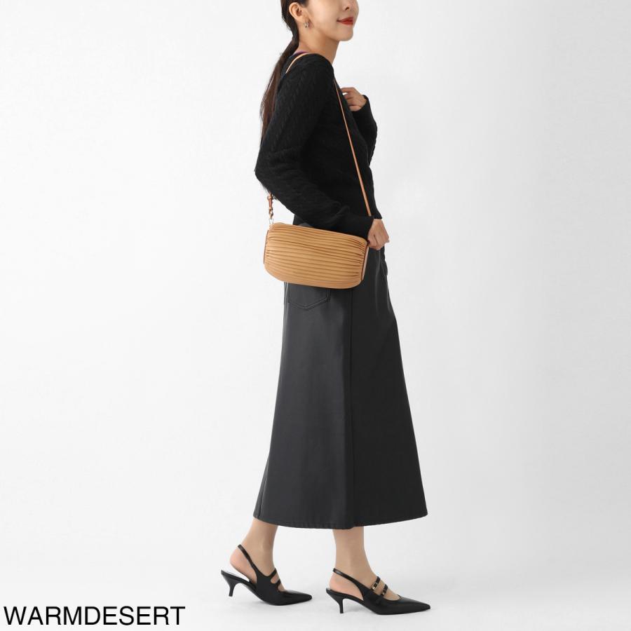 LOEWE（ロエベ） ハンドバッグ BRACELET POUCH BAG ショルダーバッグ