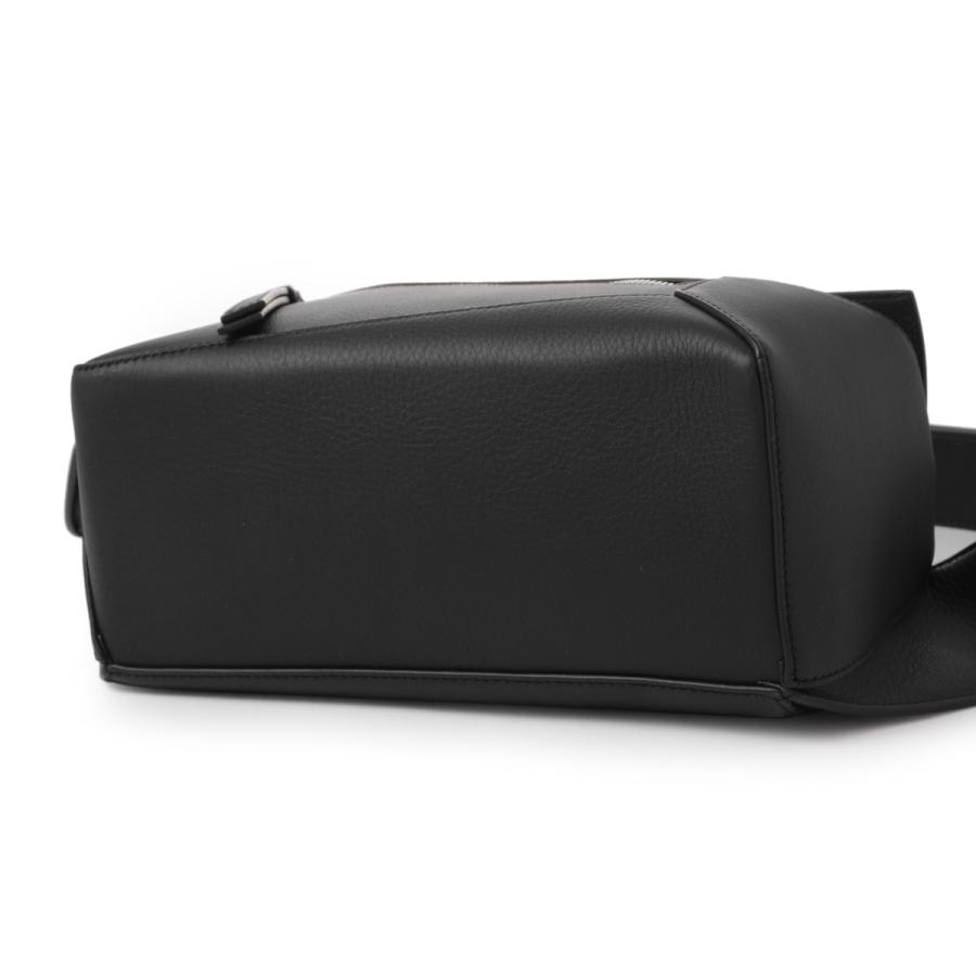 LOEWE（ロエベ） クロスボディバッグ PUZZLE EDGE SMALL BUMBAG パズル