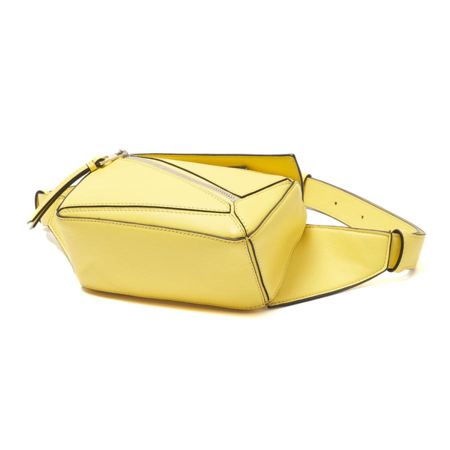 LOEWE（ロエベ） クロスボディバッグ PUZZLE MINI BUMBAG メンズ