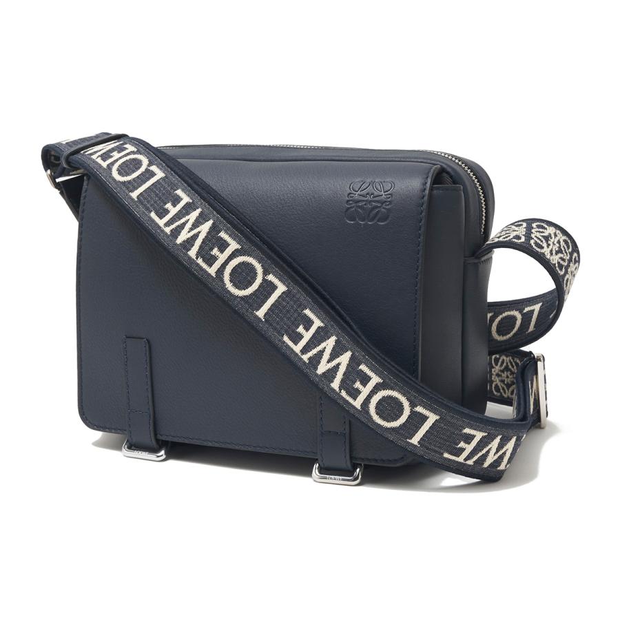 LOEWE（ロエベ） クロスボディバッグ MILITARY MESSENGER BAG