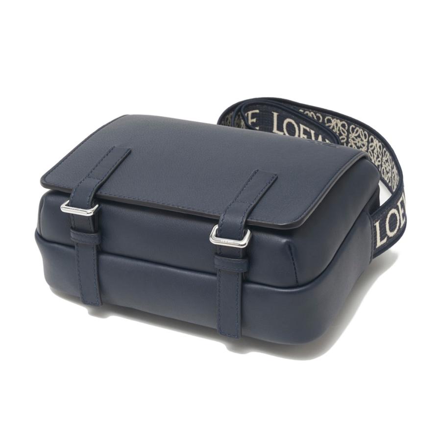 LOEWE（ロエベ） クロスボディバッグ MILITARY MESSENGER BAG