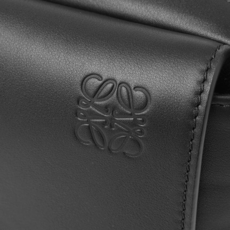 LOEWE（ロエベ） メッセンジャーバッグ MILITARY MESSENGER XS