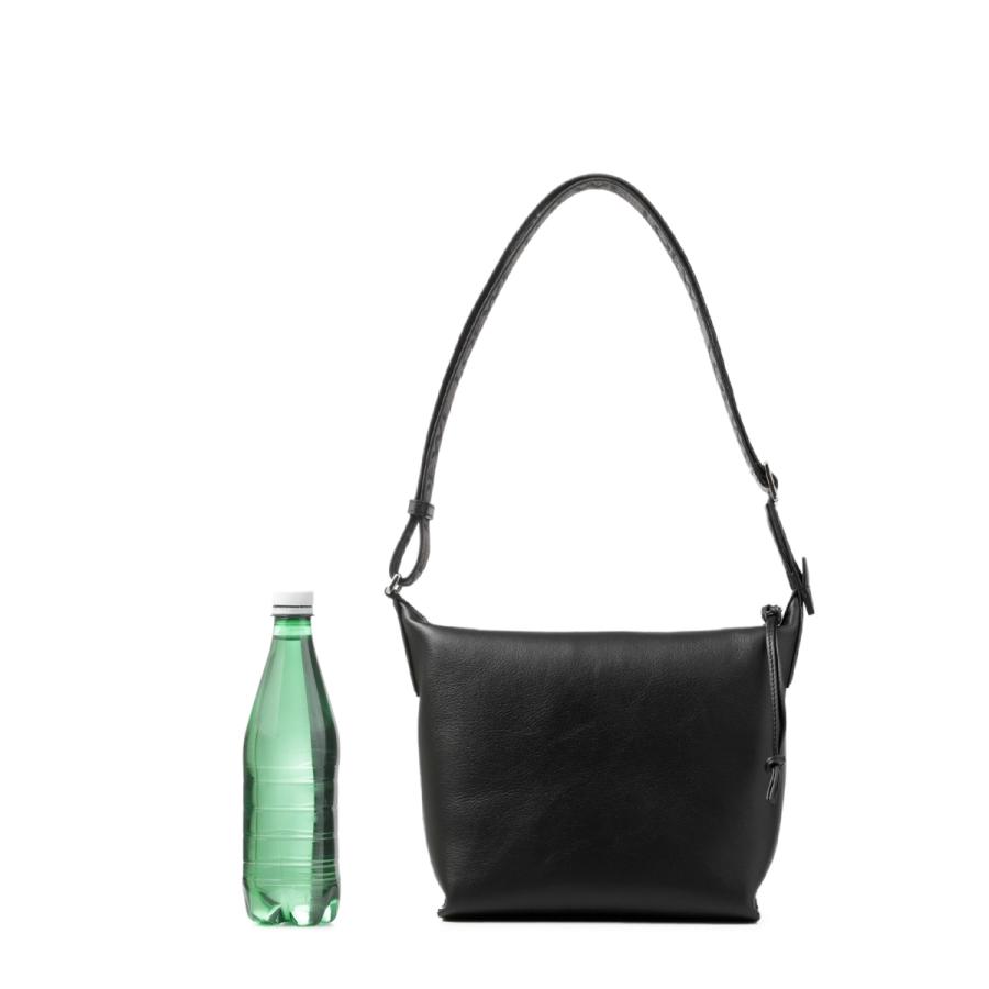LOEWE（ロエベ） ショルダーバッグ CUBI CROSSBODY SMALL クロスボディ