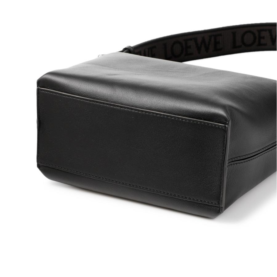 ロエベのレザー ボディバッグ 黒 ジッパーポケット付き。 Amazon | [ロエベ] ボディバッグ メンズ バーティカル Tポケット