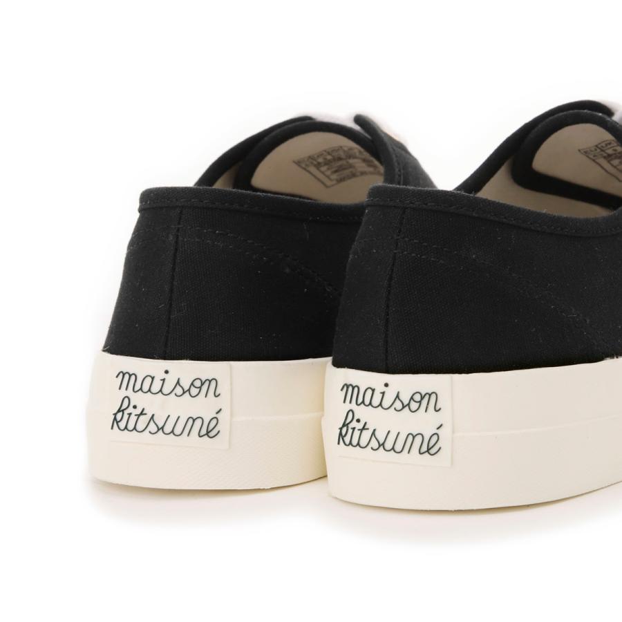 MAISON KITSUNE（メゾン キツネ） スニーカー 大きいサイズあり