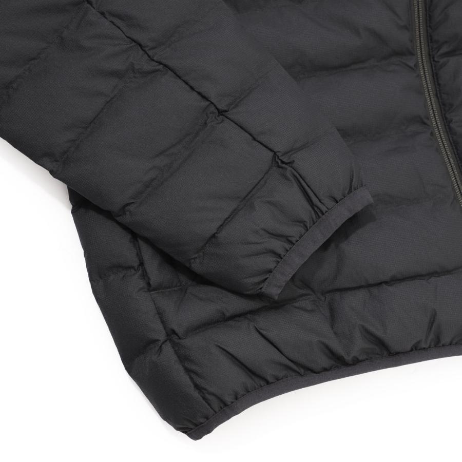 FRED PERRY（フレッドペリー） 中綿入り フーデッドブルゾン HOODED