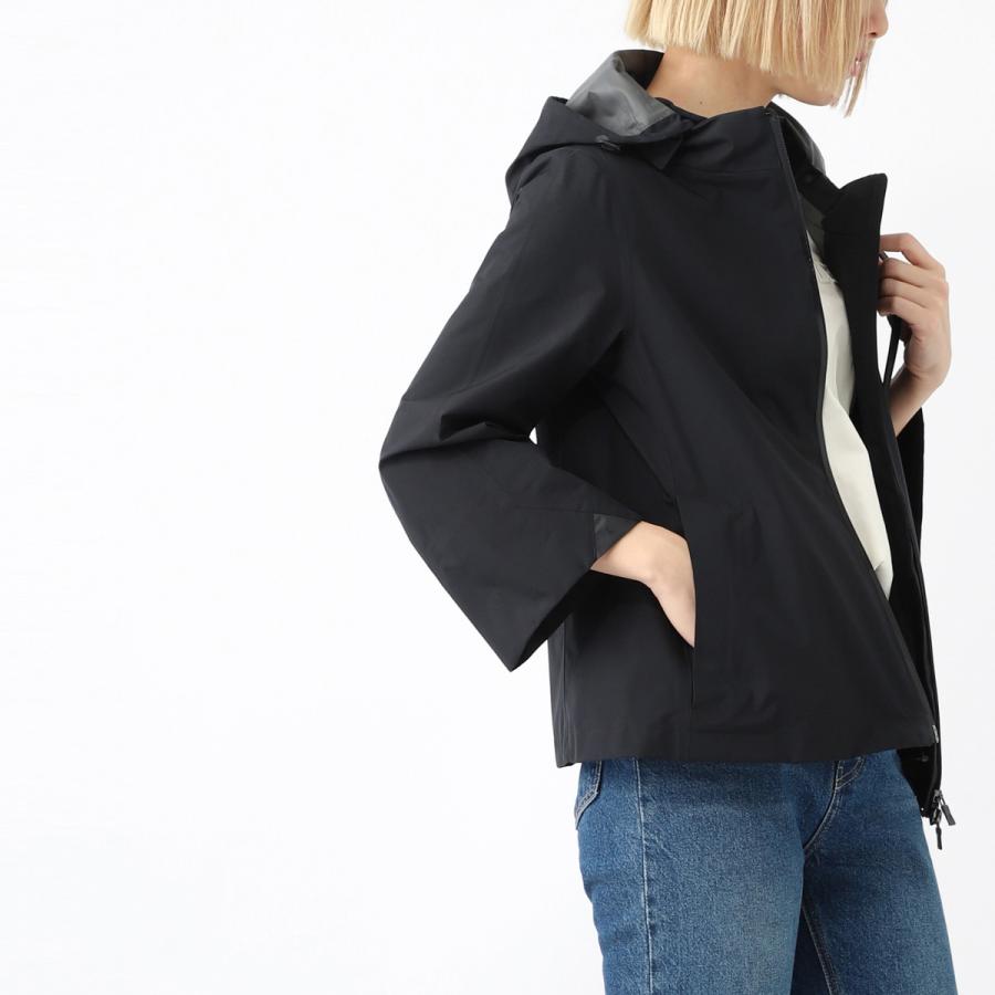 HERNO（ヘルノ） フーデッド ブルゾン HERNO LAMINAR GORE-TEX 大きい