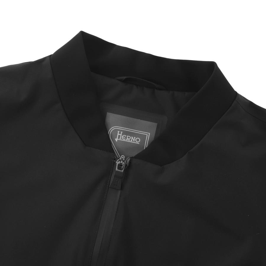 HERNO（ヘルノ） ブルゾン FUNCTIONAL WARDROBE 2 LAYER WINDSTOPPER