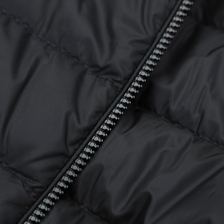 MONCLER（モンクレール） ダウンジャケット LISET LONGUE SAISON