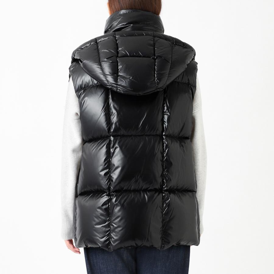 MONCLER（モンクレール） ダウンベスト LUZULE ブラック レディース