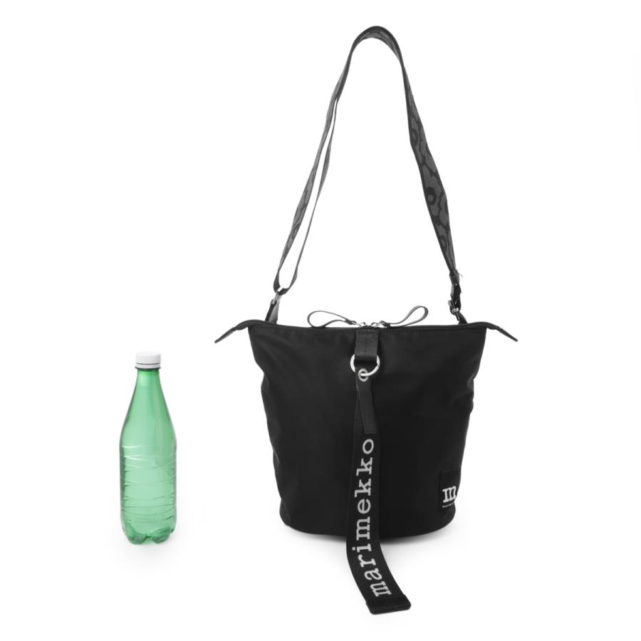 マリメッコ marimekko ショルダーバッグ Carry All Solid ブラック レディース 091923-009の画像