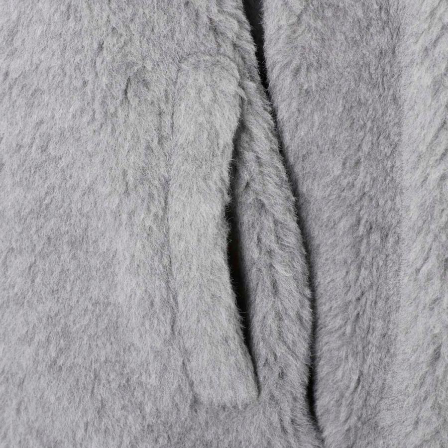 MaxMara ボア ロングコート グレー・ホワイト 短めも長めも！「ボアコート」は【マックスマーラ】人気が止まらない