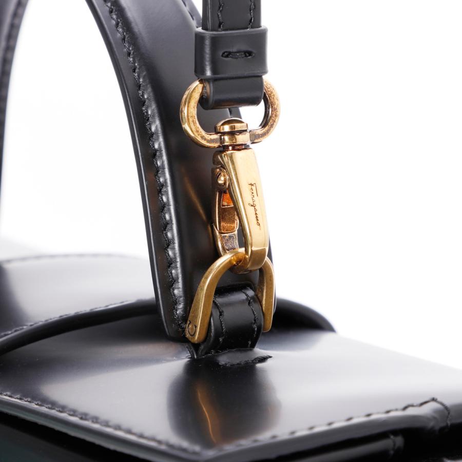極美品 Ferragamo Trifolio ワンショルダーバッグ ブラック 黒 FERRAGAMO（フェラガモ） (Salvatore Ferragamo) ハンドバッグ 2WAY