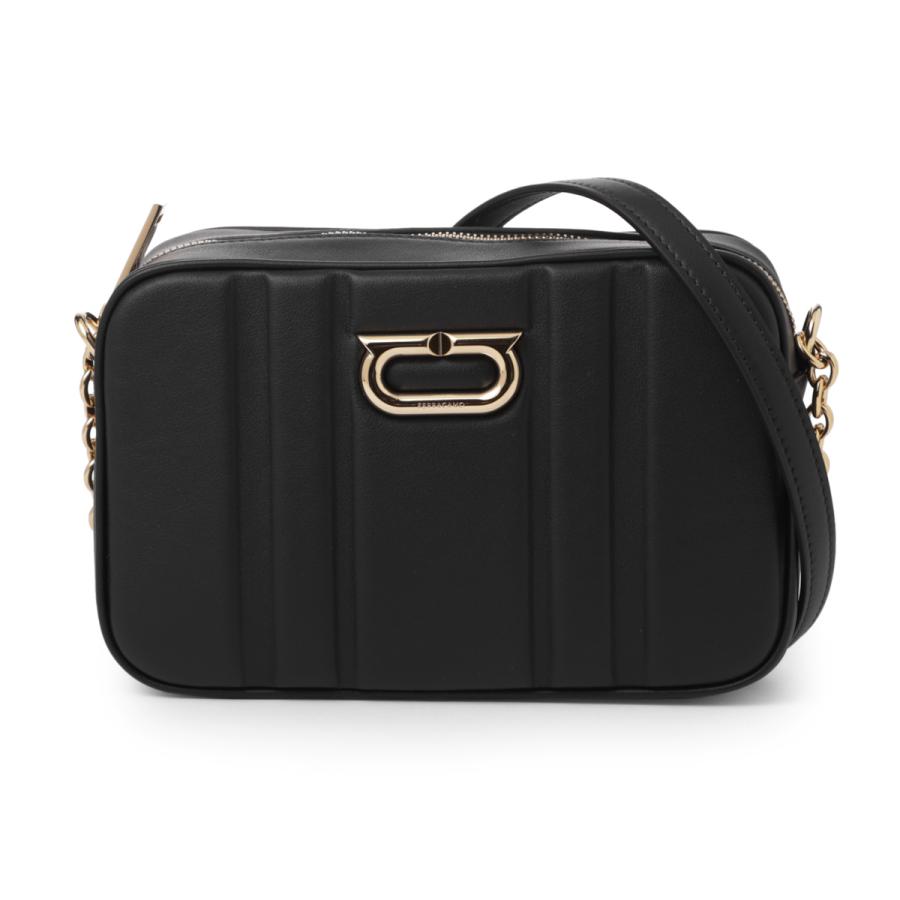 フェラガモ　ショルダーバッグ　レザー　ブラック FERRAGAMO（フェラガモ） (Salvatore Ferragamo) ショルダーバッグ