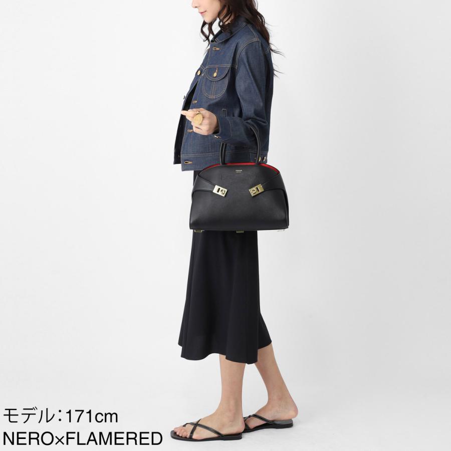 FERRAGAMO（フェラガモ） ハンドバッグ 2WAY HUG SMALL ショルダー