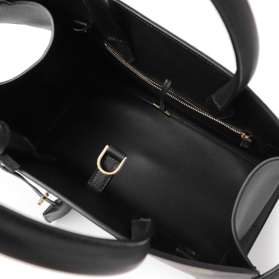 FERRAGAMO（フェラガモ） ハンドバッグ 2WAY HUG SMALL ショルダー