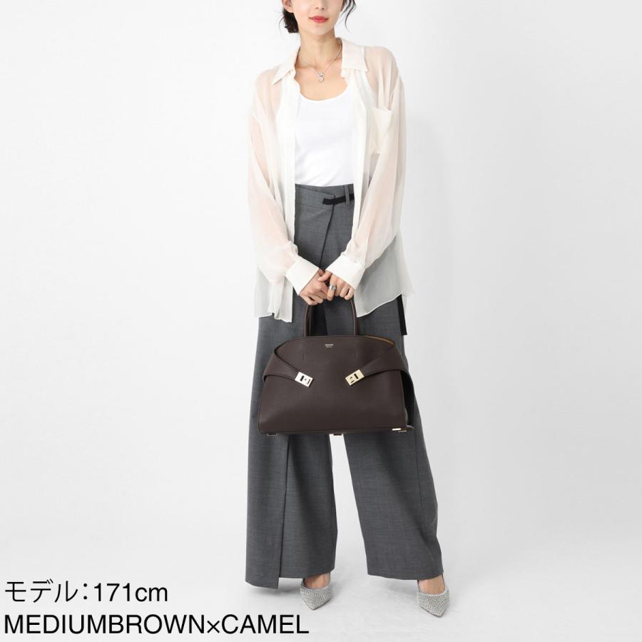 フェラガモ 2way 大きめバッグ　肩掛けも FERRAGAMO（フェラガモ） ハンドバッグ 2WAY HUG LARGE ハグ