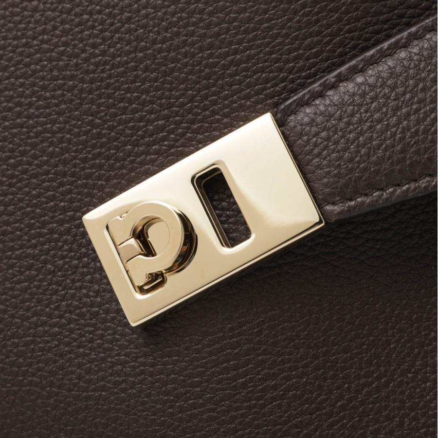 専用ページ FERRAGAMO（フェラガモ） ハンドバッグ 2WAY HUG LARGE ハグ