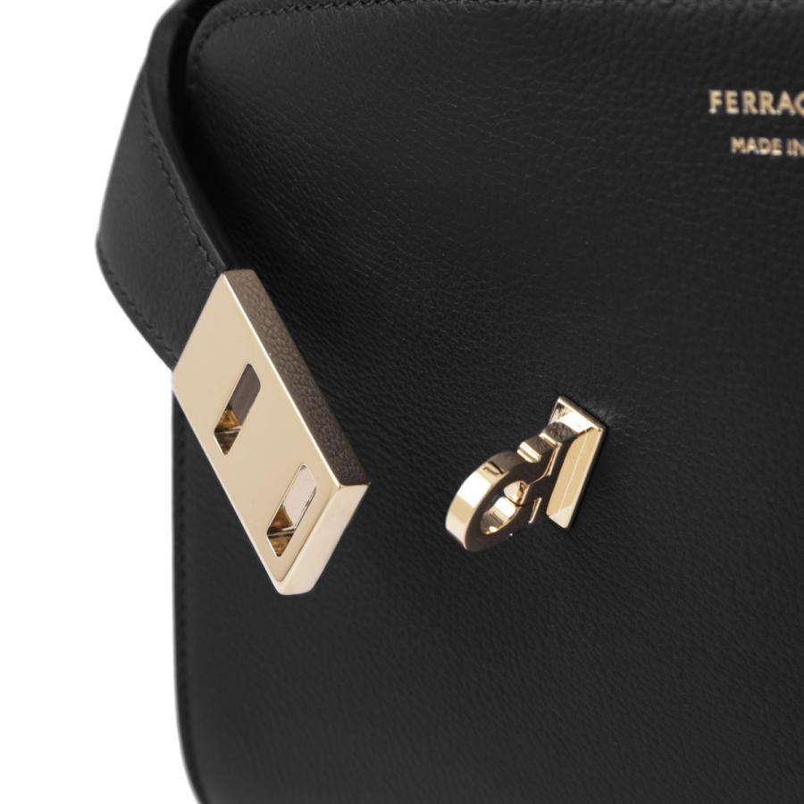 FERRAGAMO（フェラガモ） ハンドバッグ 2WAY HUG MINI ハグ ショルダー