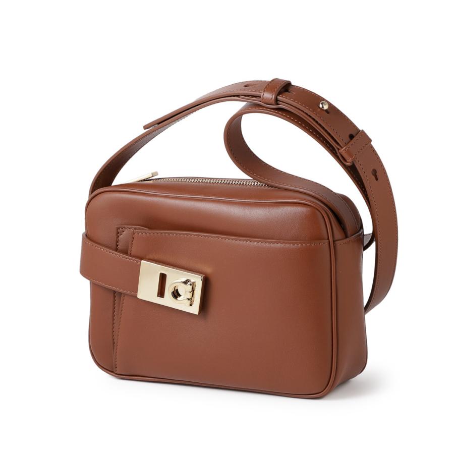 FERRAGAMO（フェラガモ） ショルダーバッグ カメラバッグ レディース