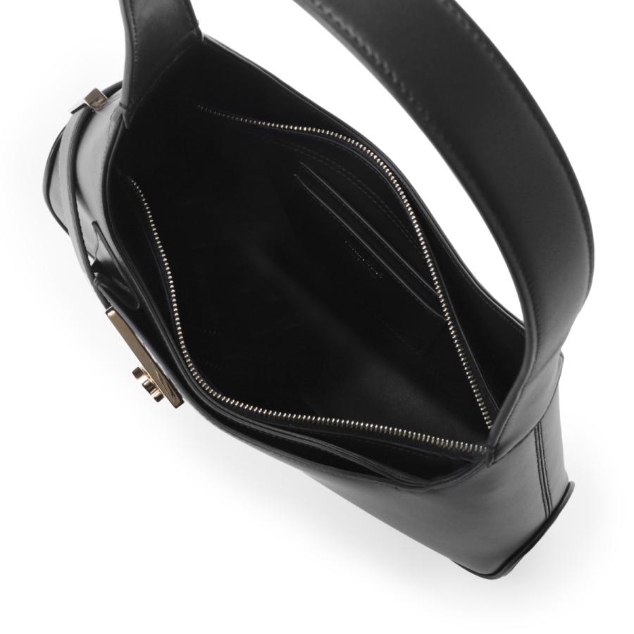 ✨美品✨フェラガモ 斜め掛けショルダーバッグ ミニ タッセル 黒✨ FERRAGAMO（フェラガモ） ショルダーバッグ ホーボーバッグ ブラック