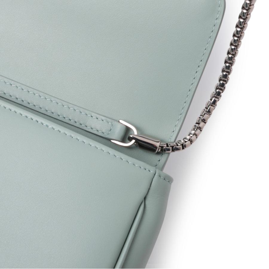 FERRAGAMO（フェラガモ） ミニバッグ ARCH MINI BAG チェーン
