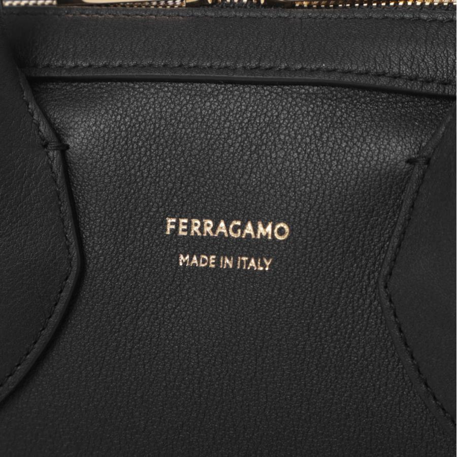 FERRAGAMO（フェラガモ） ハンドバッグ 2WAY ブラック レディース star
