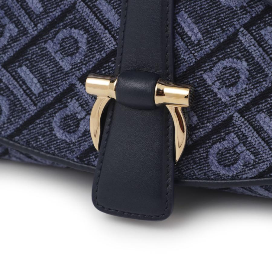 FERRAGAMO（フェラガモ） ショルダーバッグ クラッチバッグ ブルー