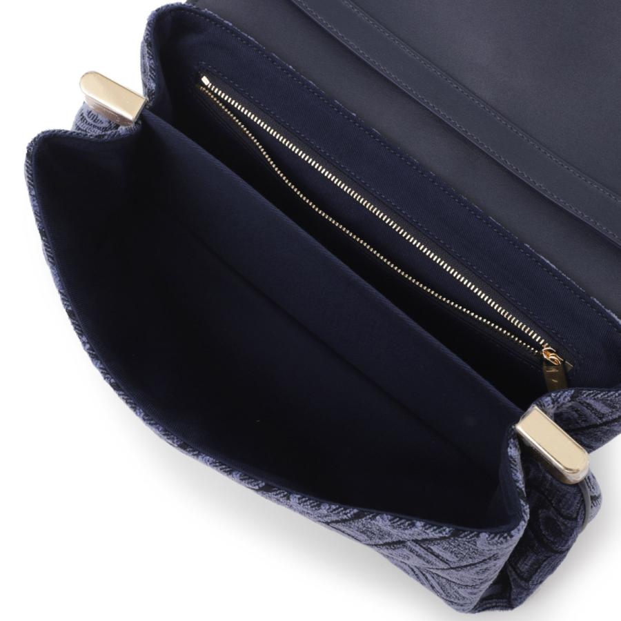 Ferragamo ショルダーバッグ　または　クラッチバッグ FERRAGAMO（フェラガモ） ショルダーバッグ クラッチバッグ ブルー