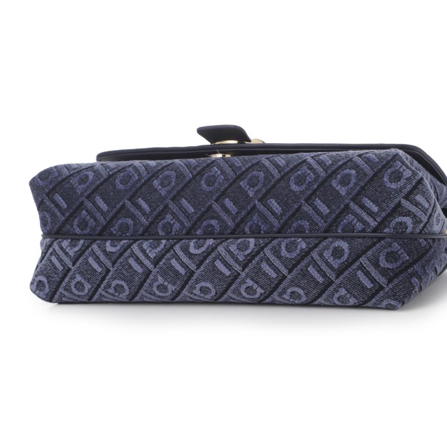 FERRAGAMO（フェラガモ） ショルダーバッグ クラッチバッグ ブルー