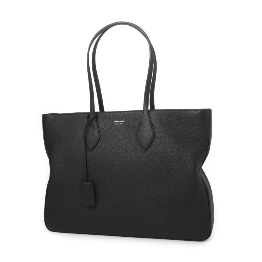 FERRAGAMO（フェラガモ） トートバッグ ブラック レディース star-tote