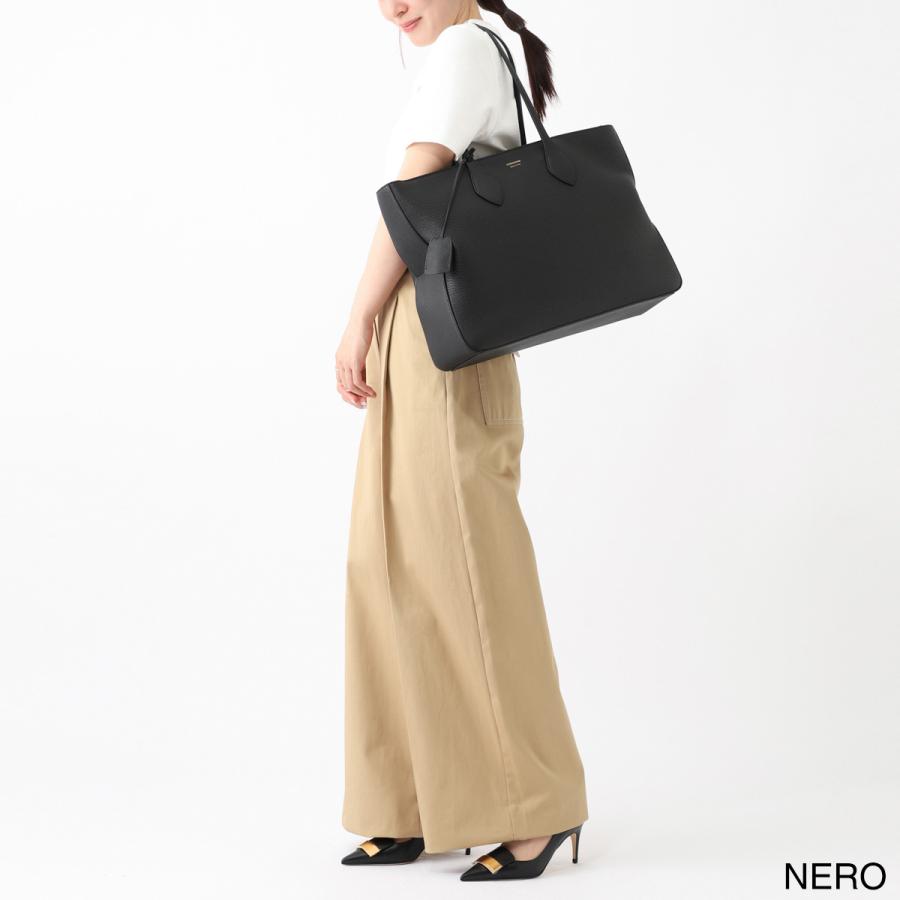 FERRAGAMO フェラガモ トートバッグ ブラック レディース star