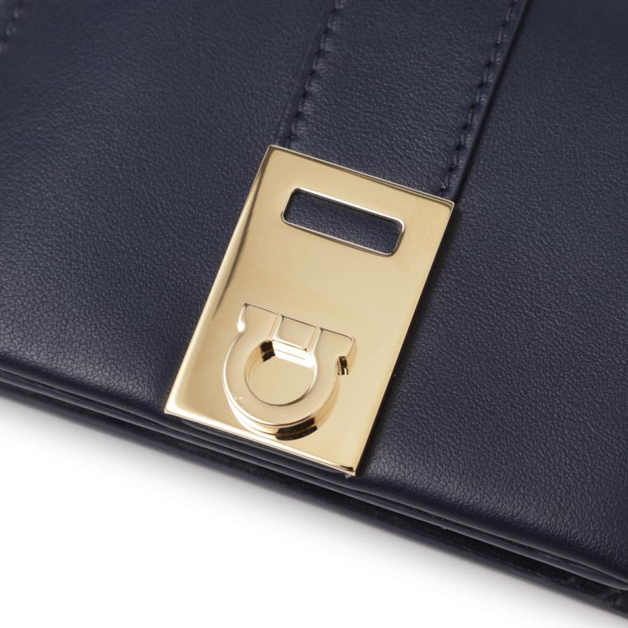 FERRAGAMO（フェラガモ） FERRAGAMO 2つ折り財布 小銭入れ付き HUG