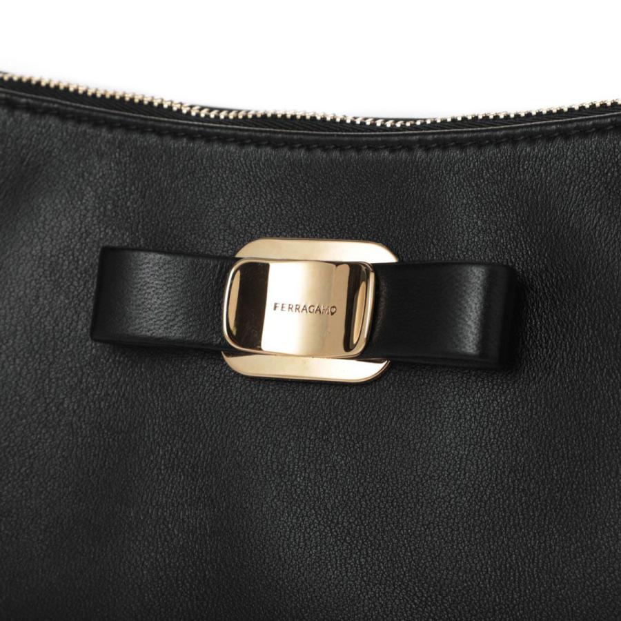 FERRAGAMO（フェラガモ） ショルダーバッグ ミニバッグ レディース