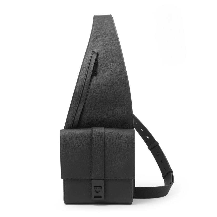 FERRAGAMO フェラガモ (Salvatore Ferragamo) クロスボディ