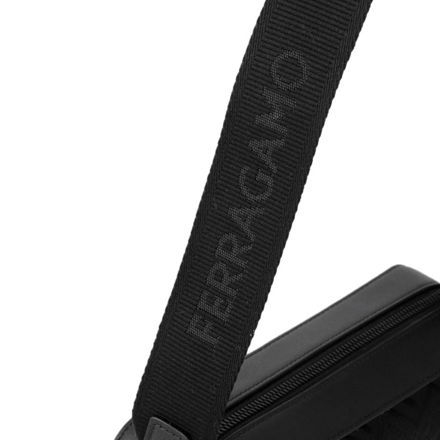 FERRAGAMO（フェラガモ） ショルダーバッグ クロスボディバッグ メンズ