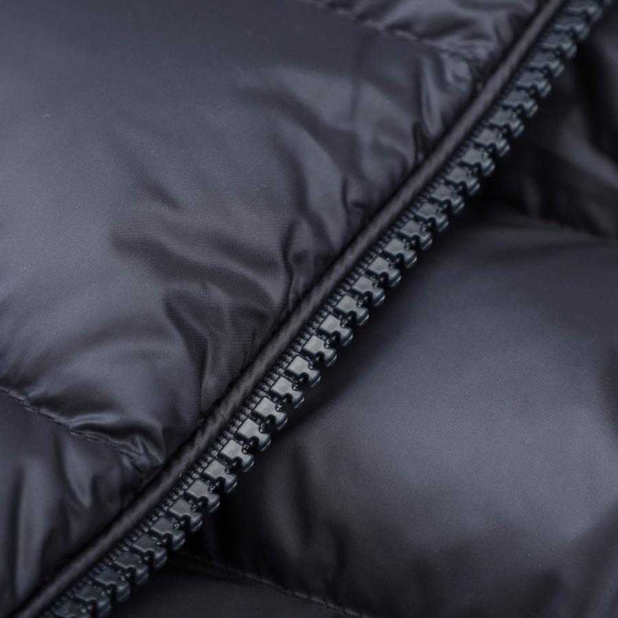 MONCLER（モンクレール） ダウンベスト MONTREUIL 大きいサイズあり