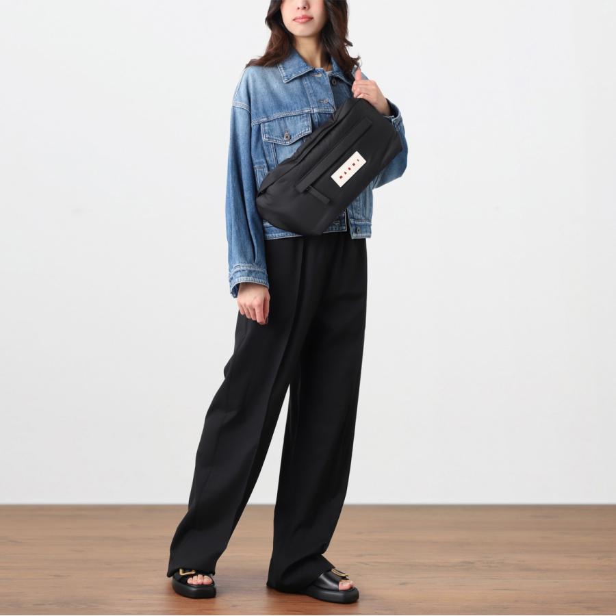 マルニ　ウエストバッグ　ロゴ　パテントレザー　ブラック　斜め掛け　ユニセックス MARNI（マルニ） クロスボディバッグ BUM BAG LARGE バムバッグ