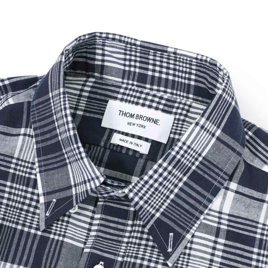 THOM BROWNE（トム ブラウン） THOM BROWNE. ボタンダウンシャツ