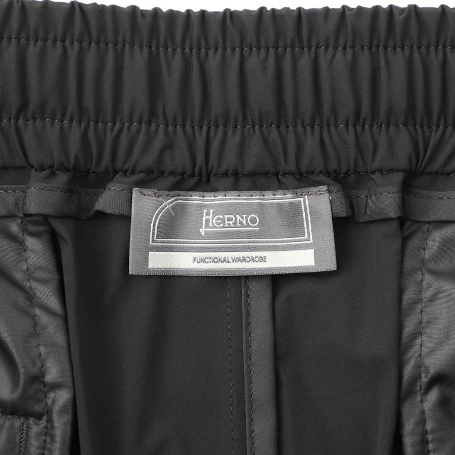 ヘルノ HERNO イージーパンツ FUNCTIONAL WARDROBE ファンクショナル・ワードローブ ナイロンマエストロ パンツ メンズ pt000077u-12691-9300の画像