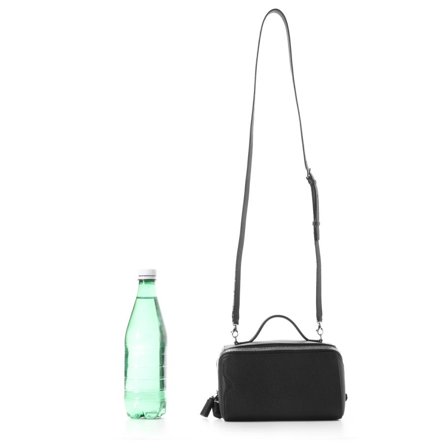 Valextra（ヴァレクストラ） クロスボディバッグ V-LINE CROSSBODY