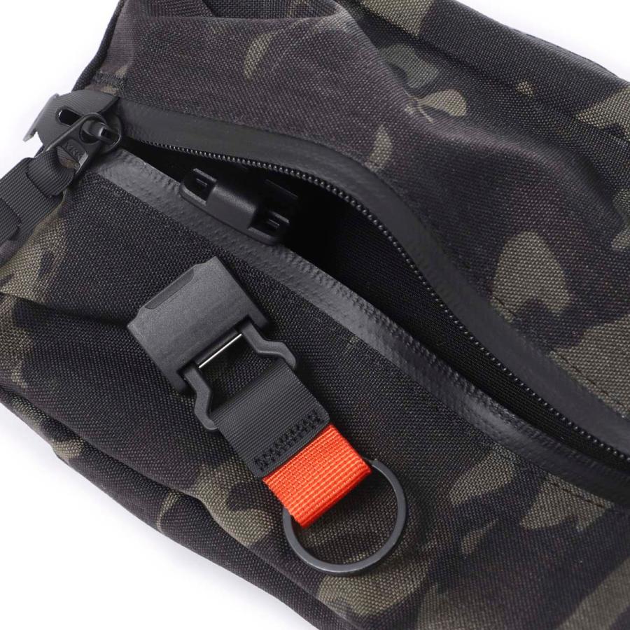 BLACK EMBER（ブラックエンバー） スリングバッグ TKS (TECH KIT SLING