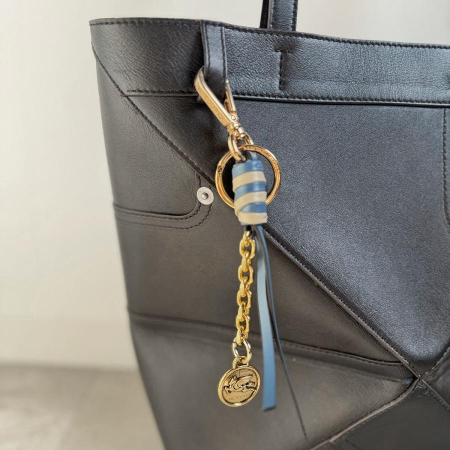 ETRO（エトロ） キーチャーム LEATHER CHARM WITH CHAIN AND PEGASO