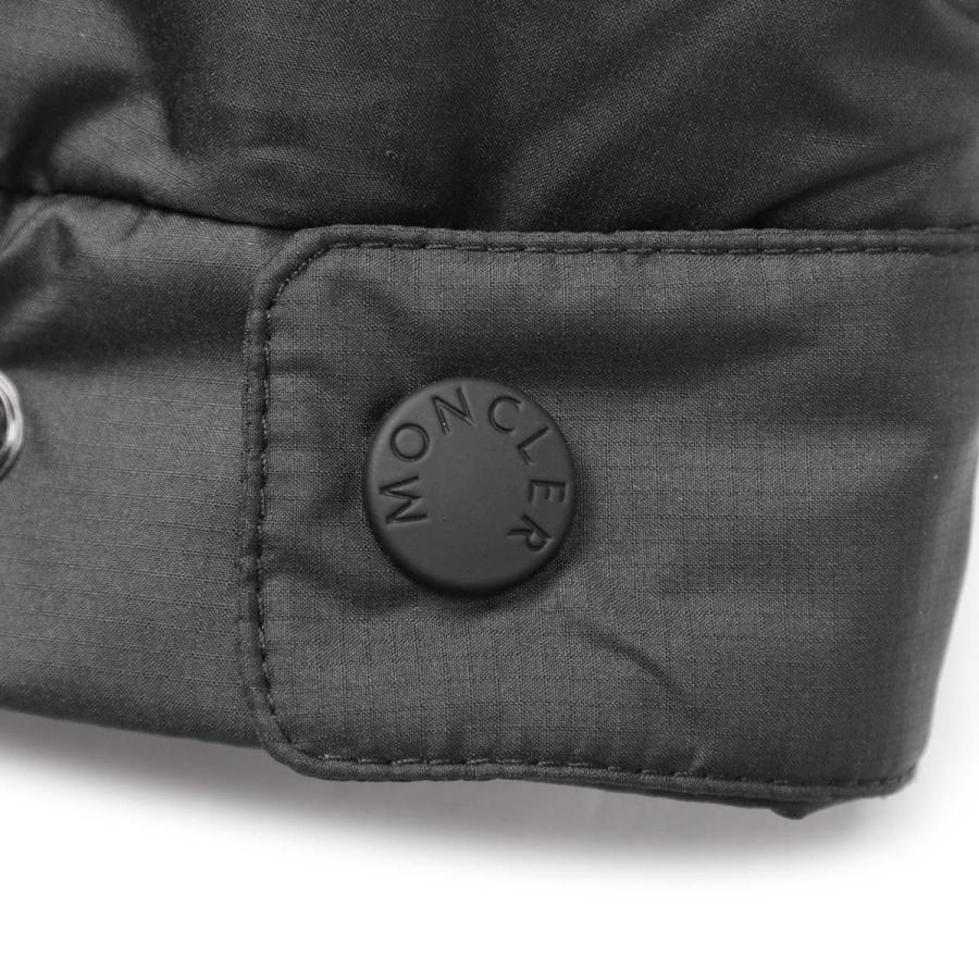 MONCLER（モンクレール） ダウンジャケット YSER ブラック レディース